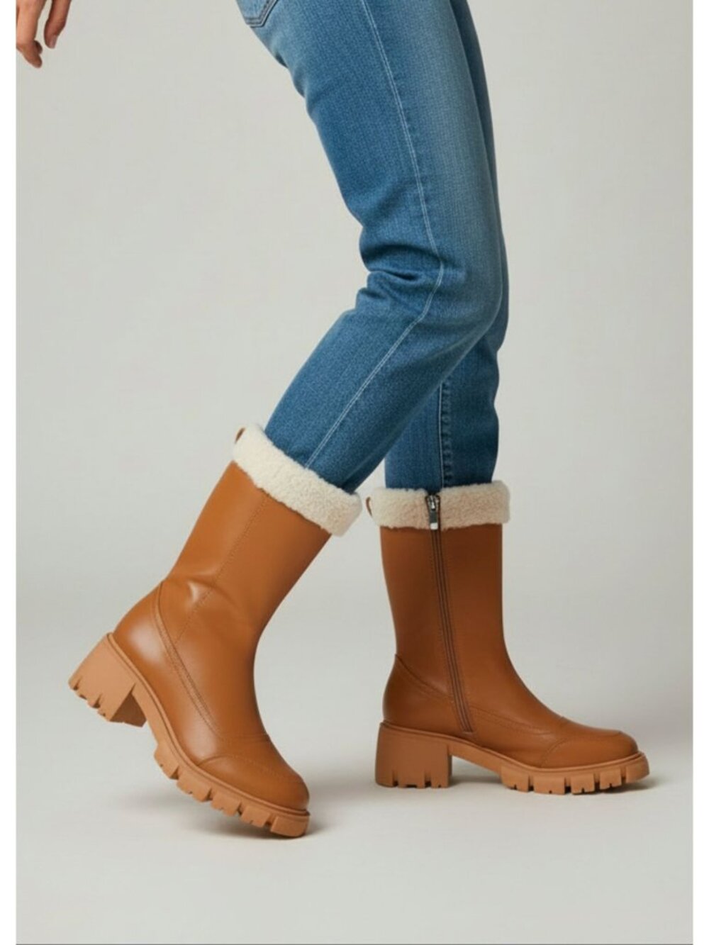 Womens Tan Faux Leather Block Heel Winter Boots With Faux Fur Lining & Side Zipp